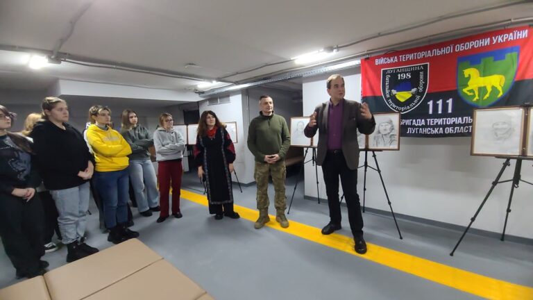 Детальніше про статтю Мистецтво спротиву: візуальна мова війни та пам’яті