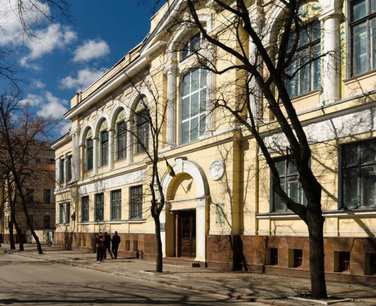 Детальніше про статтю НСХУ започатковує спецфонд для відновлення колекції Харківського художнього музею